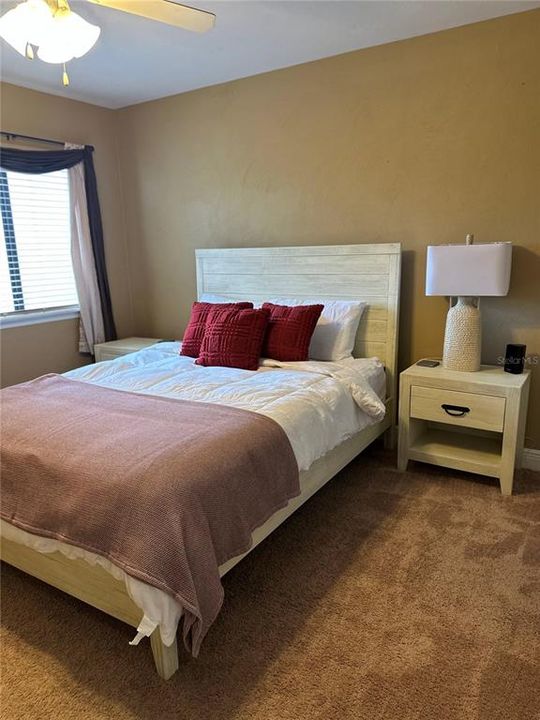 待售: $299,000 (3 贝兹, 3 浴室, 2038 平方英尺)