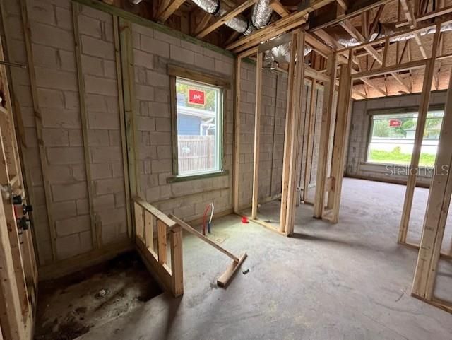 Под контрактом: $1,449,000 (5 спален, 4 ванн, 3768 Квадратных фут)