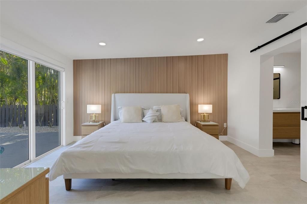 For Sale: $1,049,000 (4 beds, 4 baths, 2284 Square Feet)