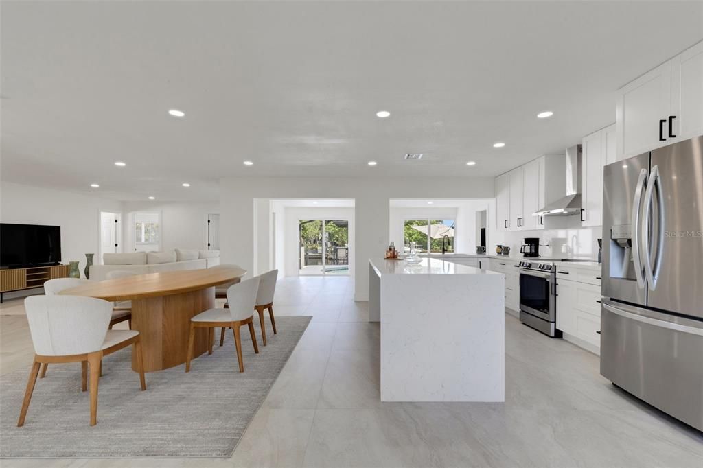 For Sale: $1,049,000 (4 beds, 4 baths, 2284 Square Feet)