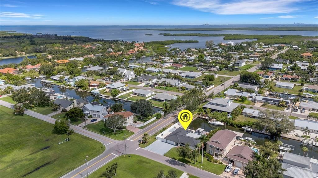 For Sale: $1,049,000 (4 beds, 4 baths, 2284 Square Feet)