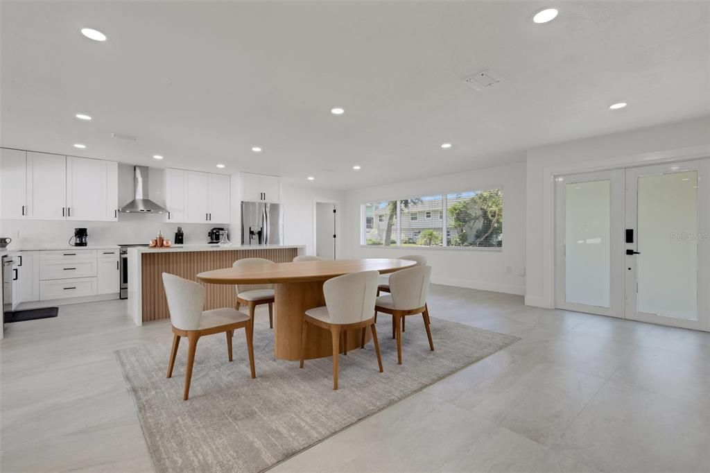 For Sale: $1,049,000 (4 beds, 4 baths, 2284 Square Feet)