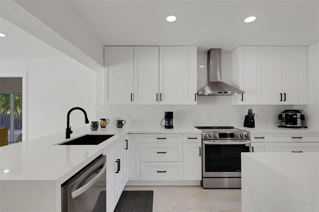 For Sale: $1,049,000 (4 beds, 4 baths, 2284 Square Feet)