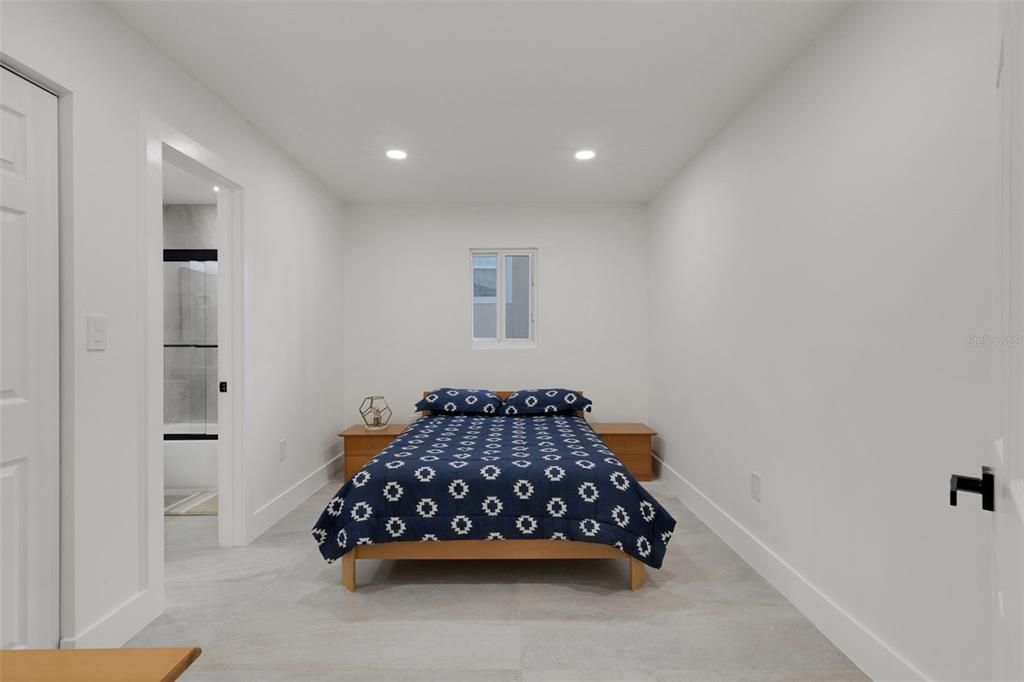 For Sale: $1,049,000 (4 beds, 4 baths, 2284 Square Feet)