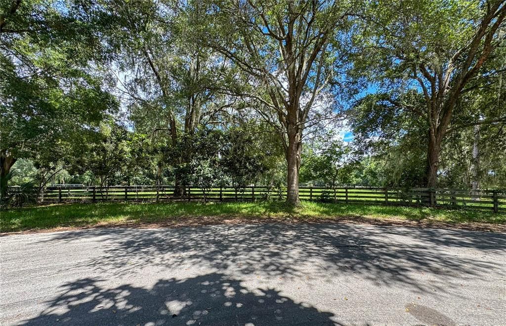 合同活跃: $199,000 (2.01 acres)