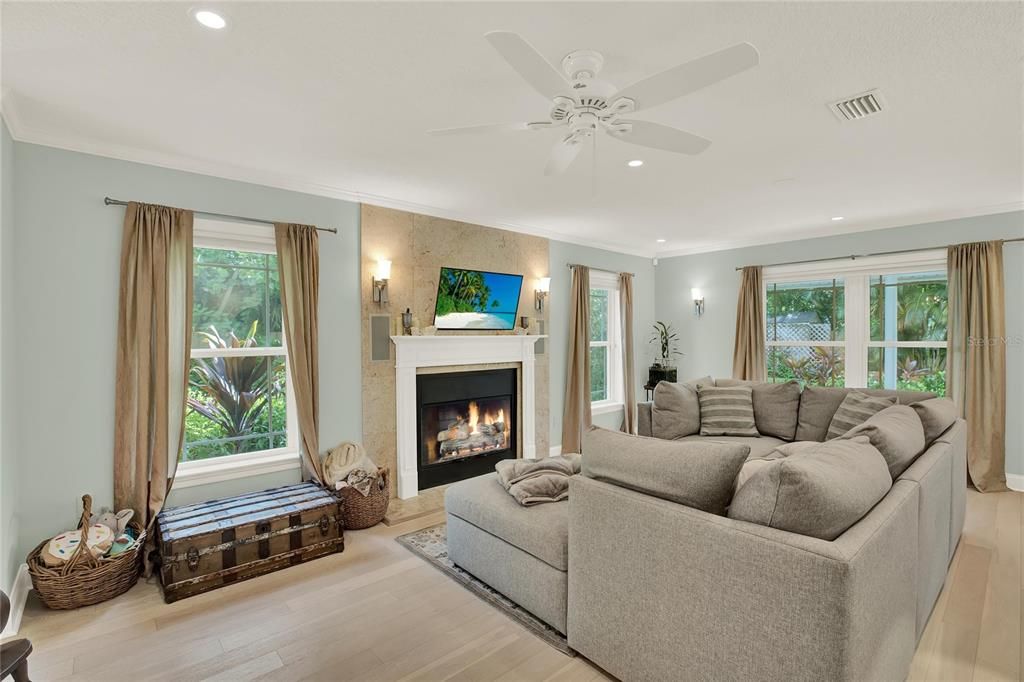 На продажу: $999,000 (3 спален, 2 ванн, 2784 Квадратных фут)