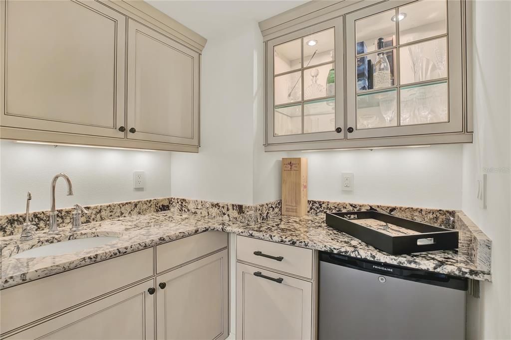 На продажу: $999,000 (3 спален, 2 ванн, 2784 Квадратных фут)