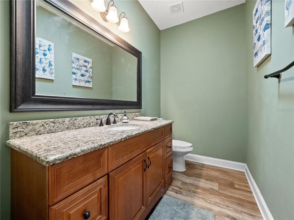 Active With Contract: $999,900 (5 beds, 3 baths, 4151 Square Feet)