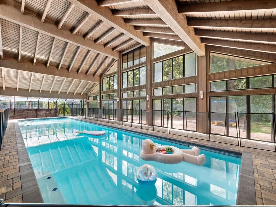 Active With Contract: $999,900 (5 beds, 3 baths, 4151 Square Feet)