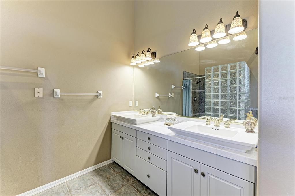 待售: $1,849,949 (4 贝兹, 3 浴室, 5730 平方英尺)