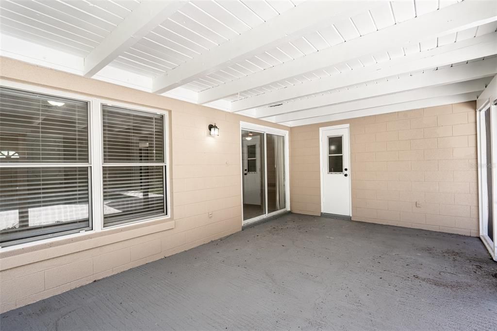 For Sale: $485,000 (4 beds, 2 baths, 1993 Square Feet)