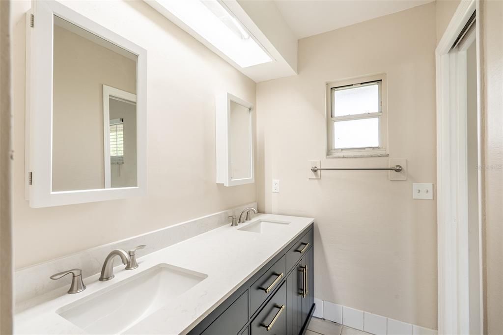 For Sale: $485,000 (4 beds, 2 baths, 1993 Square Feet)