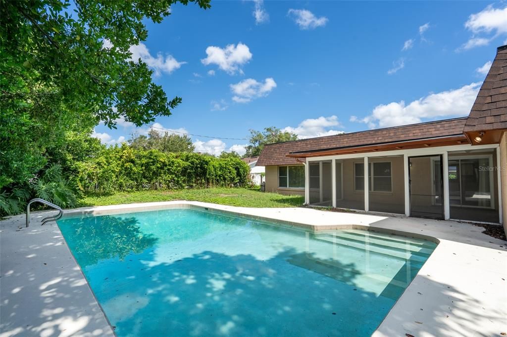 For Sale: $485,000 (4 beds, 2 baths, 1993 Square Feet)