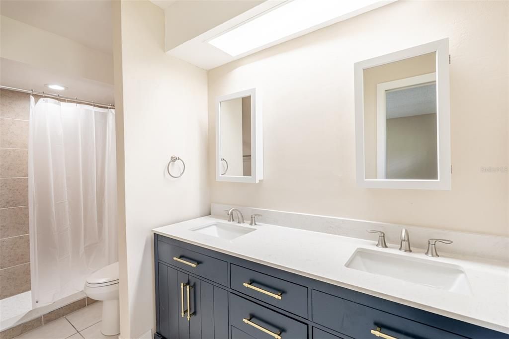 For Sale: $485,000 (4 beds, 2 baths, 1993 Square Feet)