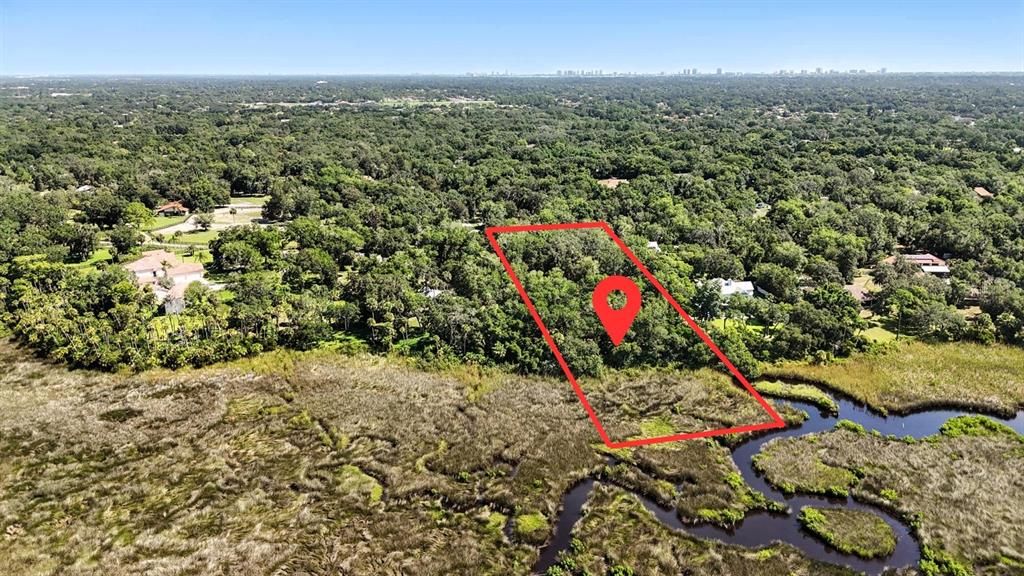 На продажу: $699,888 (2.54 acres)