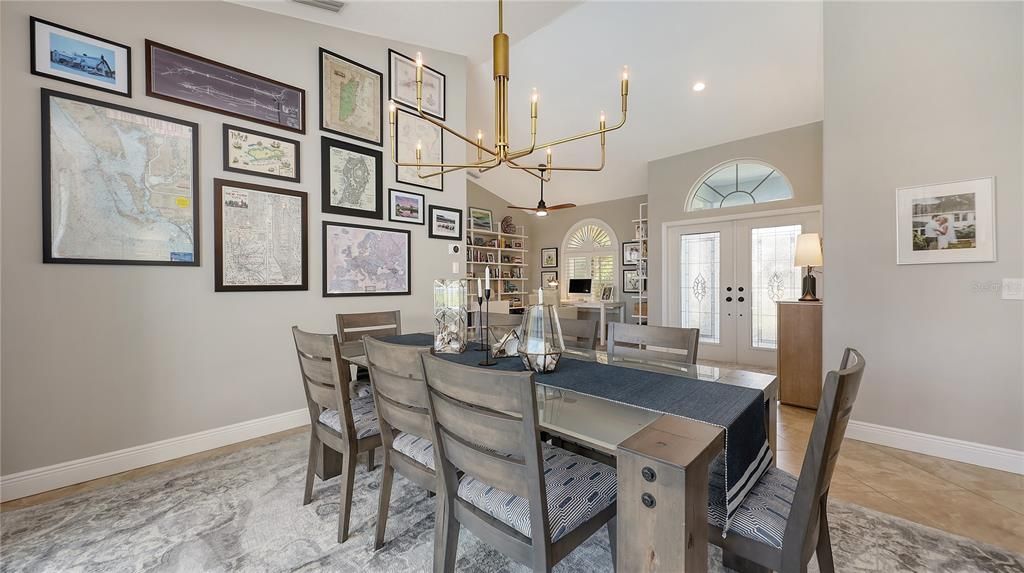 Под контрактом: $679,000 (3 спален, 2 ванн, 2181 Квадратных фут)