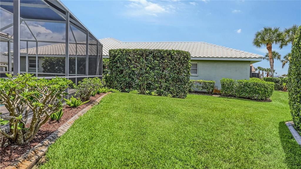 Под контрактом: $679,000 (3 спален, 2 ванн, 2181 Квадратных фут)