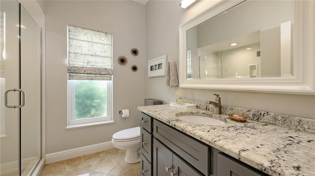 Под контрактом: $679,000 (3 спален, 2 ванн, 2181 Квадратных фут)