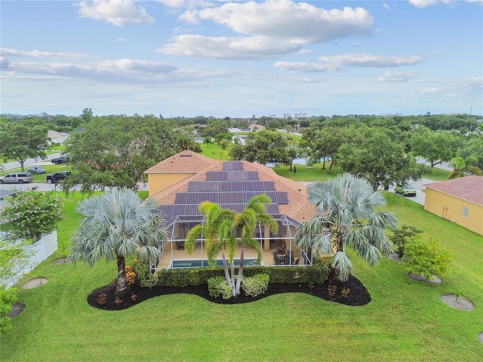 合同活跃: $545,000 (4 贝兹, 2 浴室, 2570 平方英尺)