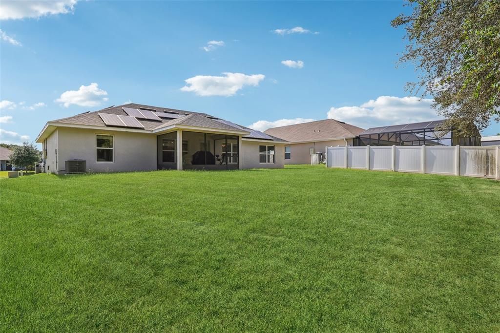 На продажу: $320,000 (4 спален, 2 ванн, 1814 Квадратных фут)