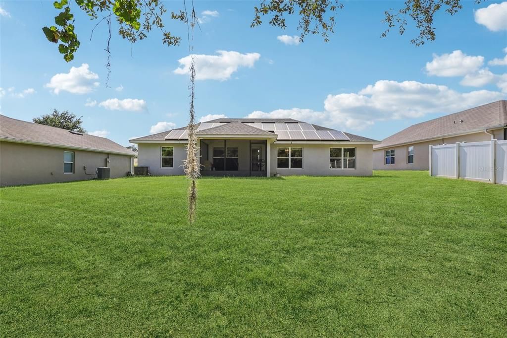 На продажу: $320,000 (4 спален, 2 ванн, 1814 Квадратных фут)