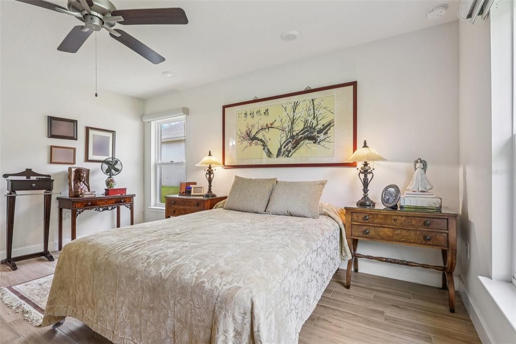 На продажу: $320,000 (4 спален, 2 ванн, 1814 Квадратных фут)