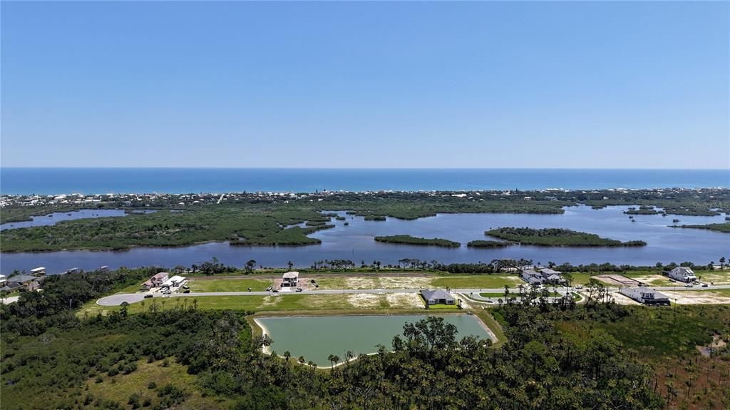 На продажу: $445,000 (0.15 acres)