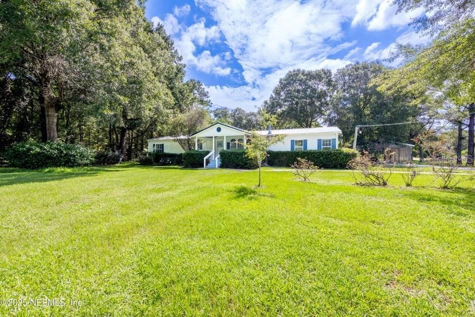 Activo con contrato: $450,000 (5 camas, 3 baños, 2356 Pies cuadrados)