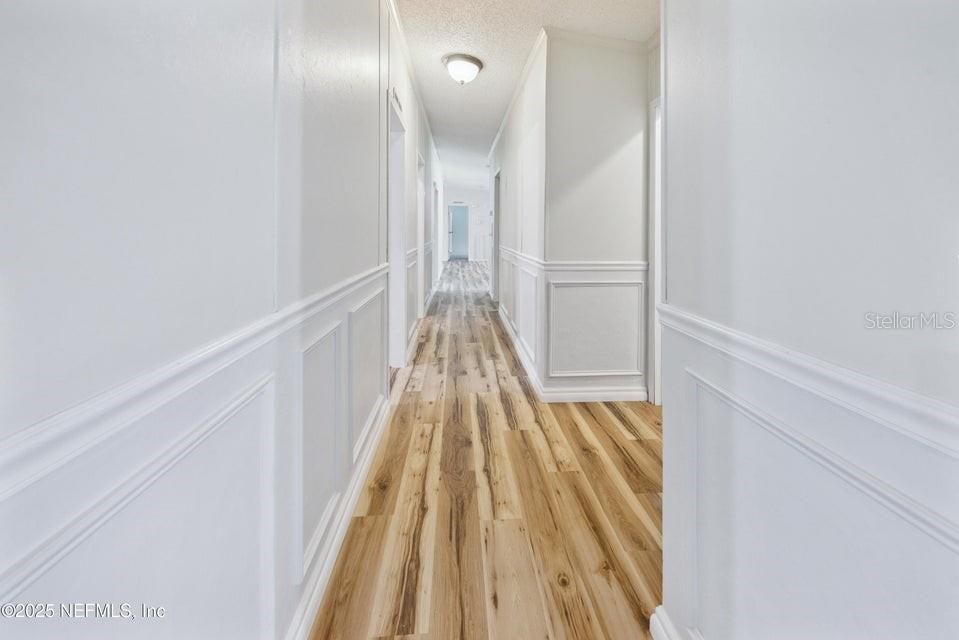 Activo con contrato: $450,000 (5 camas, 3 baños, 2356 Pies cuadrados)