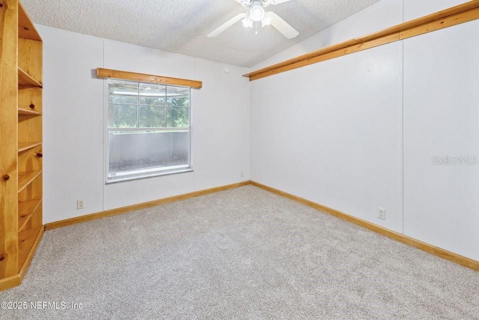 Activo con contrato: $450,000 (5 camas, 3 baños, 2356 Pies cuadrados)