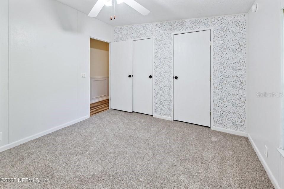 Activo con contrato: $450,000 (5 camas, 3 baños, 2356 Pies cuadrados)