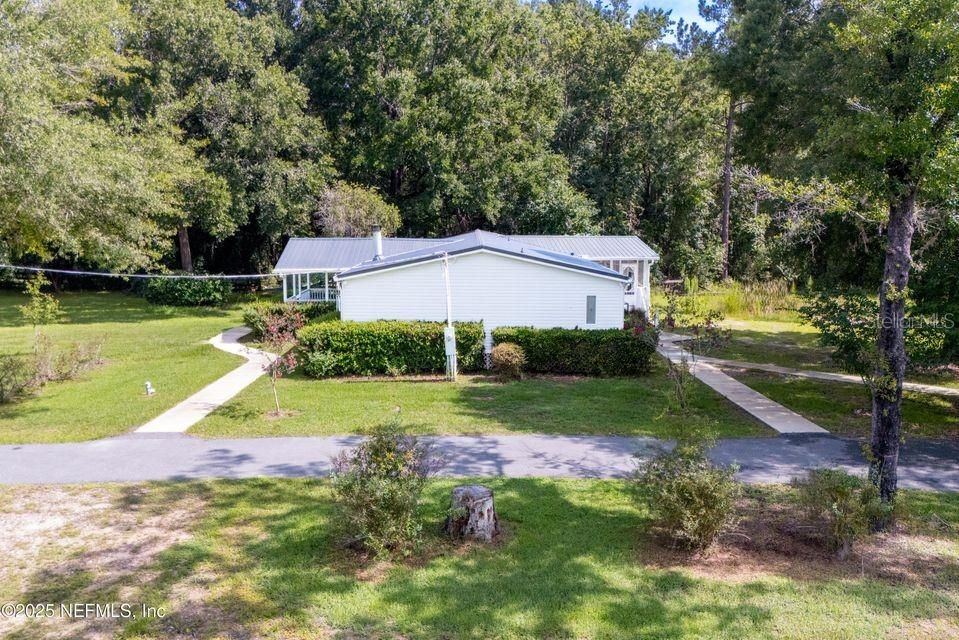 Activo con contrato: $450,000 (5 camas, 3 baños, 2356 Pies cuadrados)