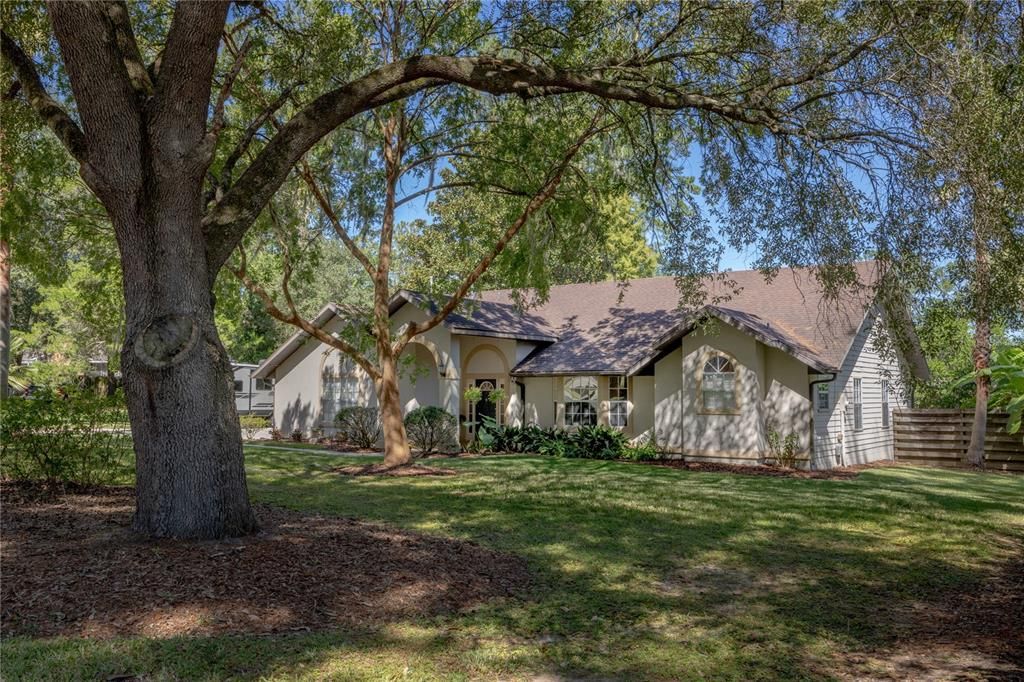 Active With Contract: $445,000 (3 beds, 2 baths, 2027 Square Feet)