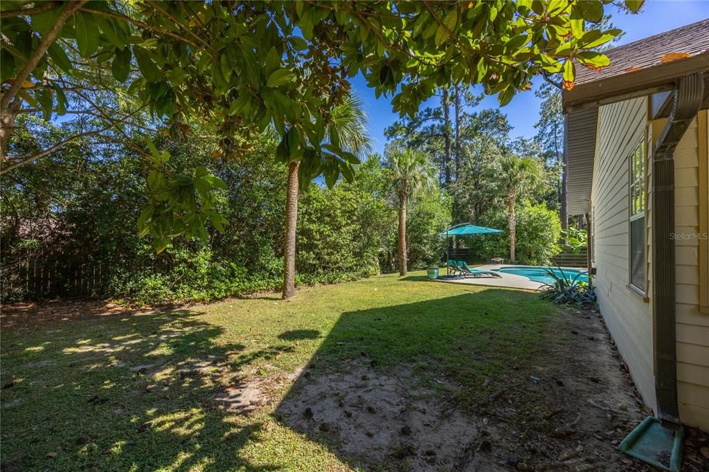 Active With Contract: $445,000 (3 beds, 2 baths, 2027 Square Feet)