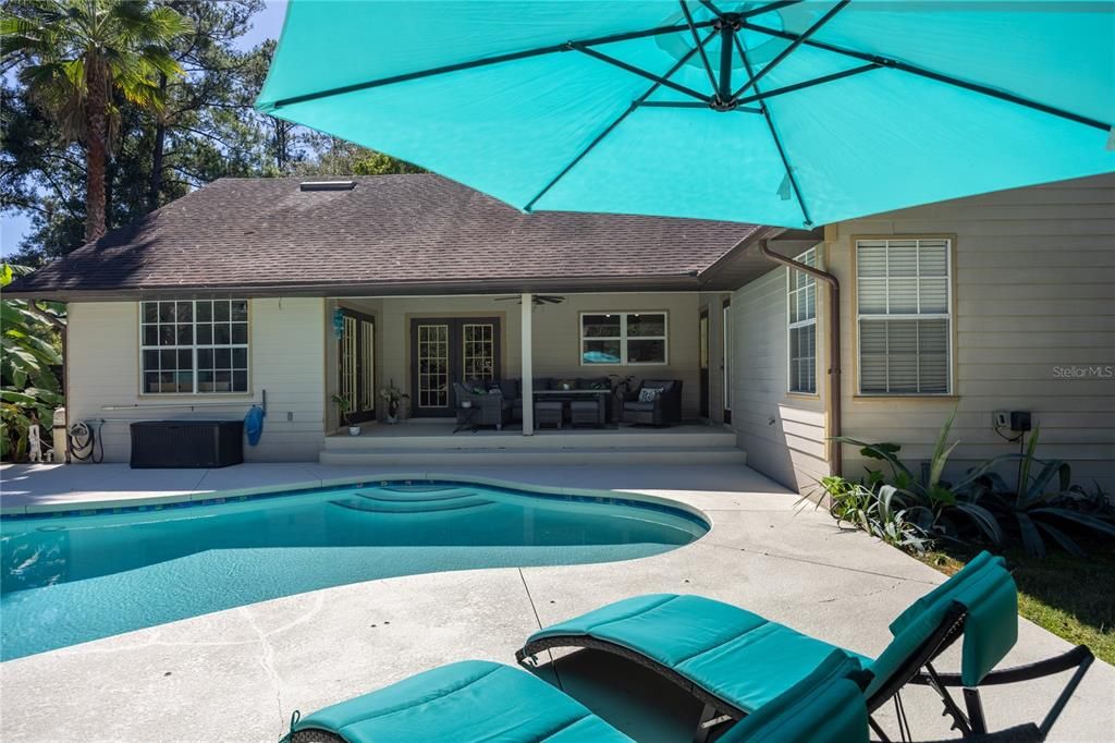 Active With Contract: $445,000 (3 beds, 2 baths, 2027 Square Feet)