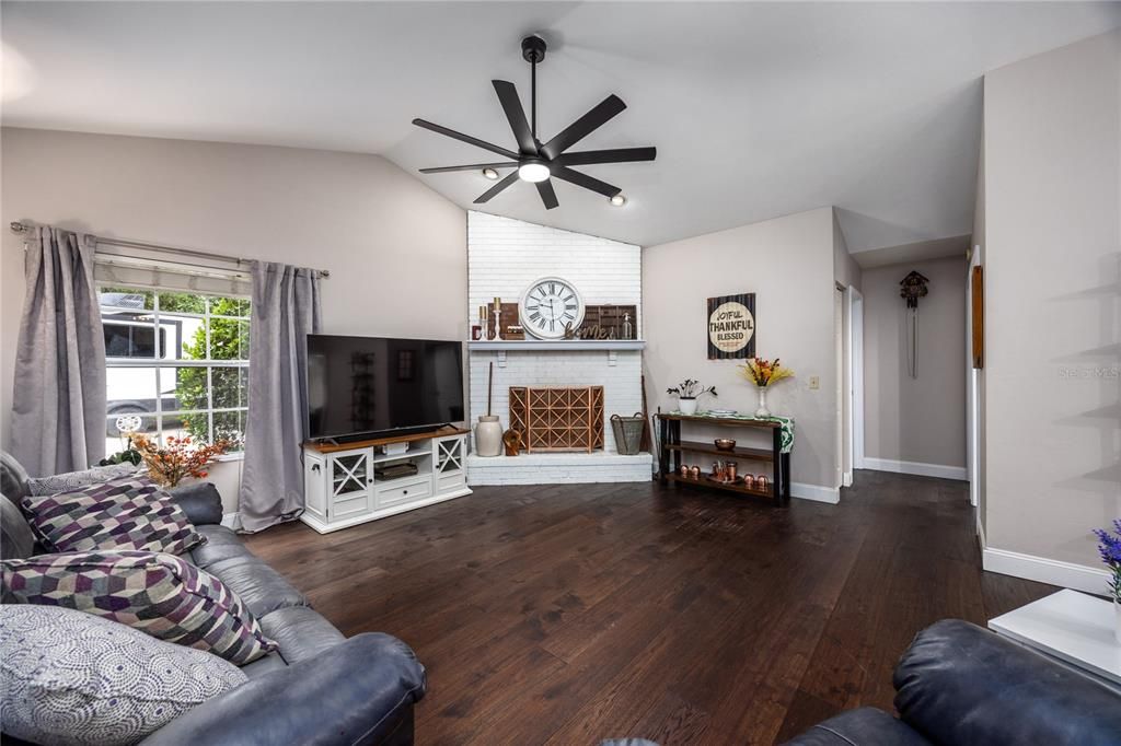 Active With Contract: $445,000 (3 beds, 2 baths, 2027 Square Feet)