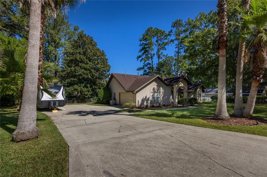 Active With Contract: $445,000 (3 beds, 2 baths, 2027 Square Feet)