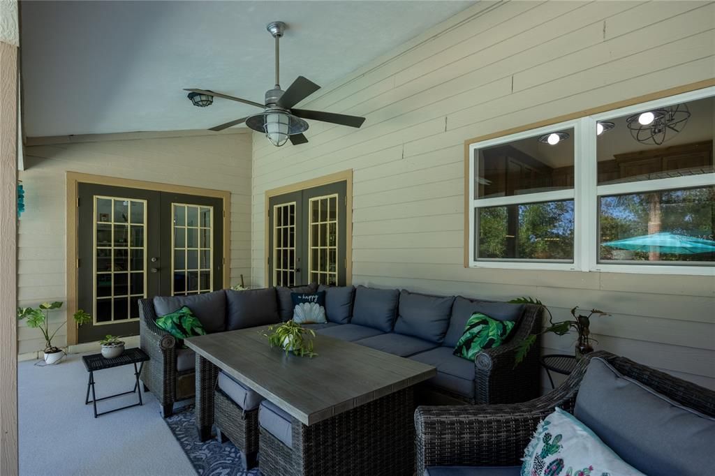 Active With Contract: $445,000 (3 beds, 2 baths, 2027 Square Feet)