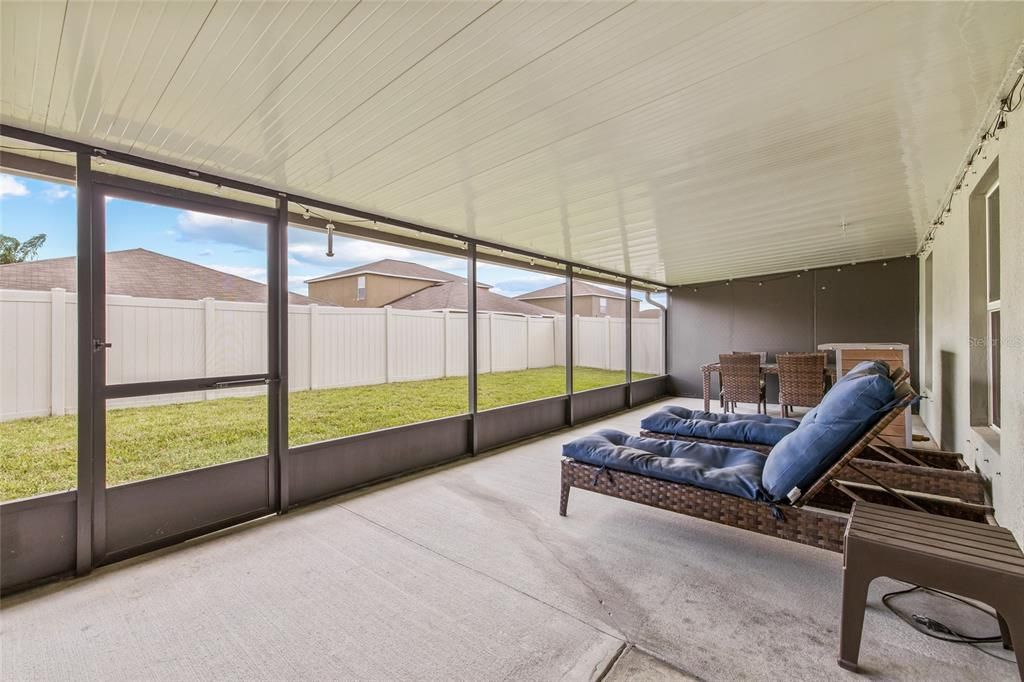 Active With Contract: $299,900 (4 beds, 2 baths, 1835 Square Feet)