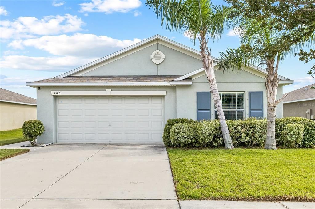 Active With Contract: $299,900 (4 beds, 2 baths, 1835 Square Feet)
