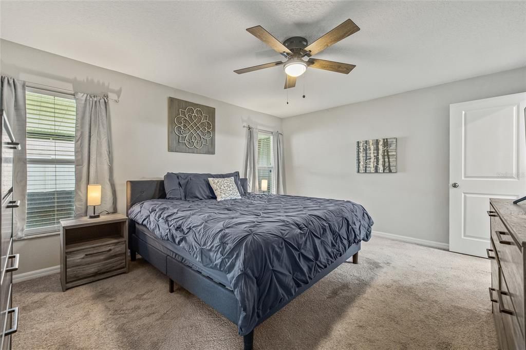 Active With Contract: $299,900 (4 beds, 2 baths, 1835 Square Feet)