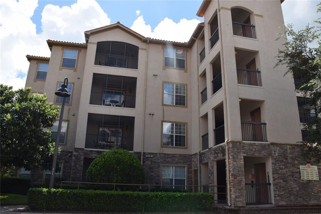 For Rent: $1,500 (3 beds, 2 baths, 1210 Square Feet)