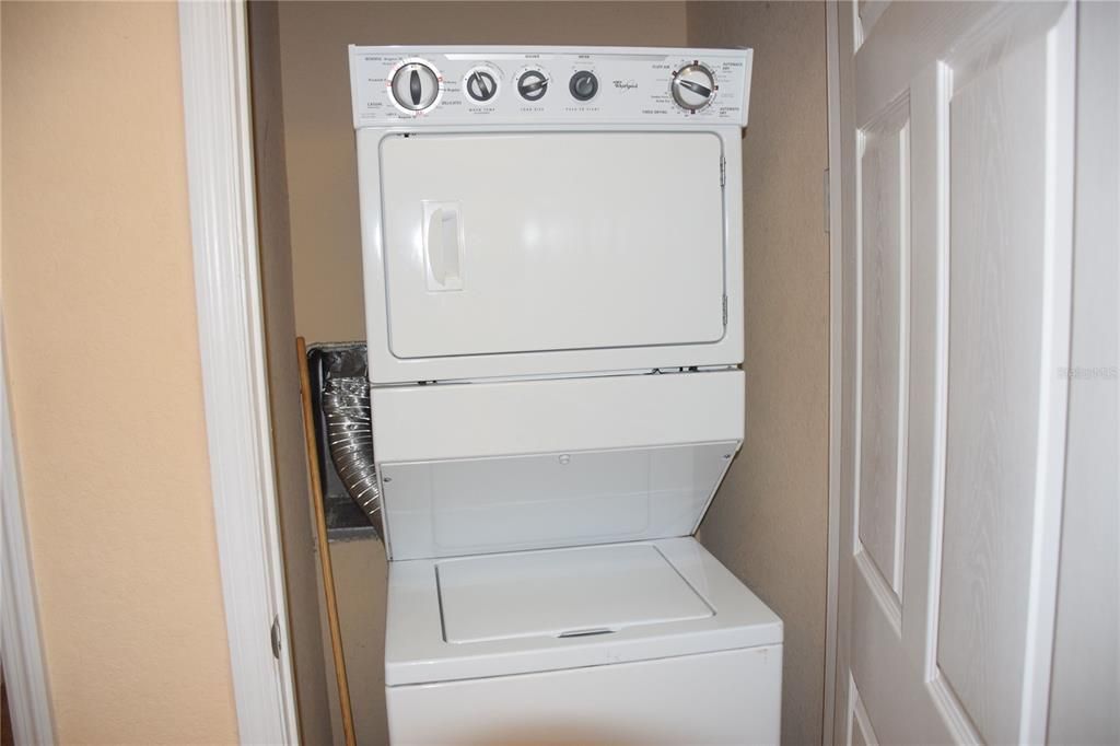 For Rent: $1,500 (3 beds, 2 baths, 1210 Square Feet)