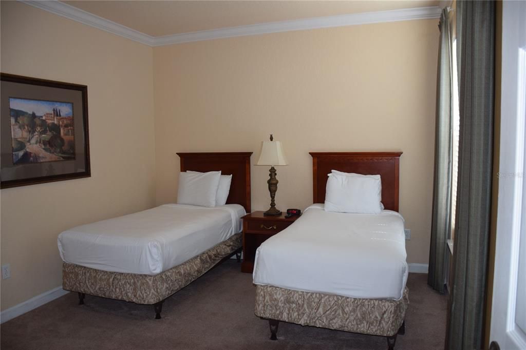 For Rent: $1,500 (3 beds, 2 baths, 1210 Square Feet)