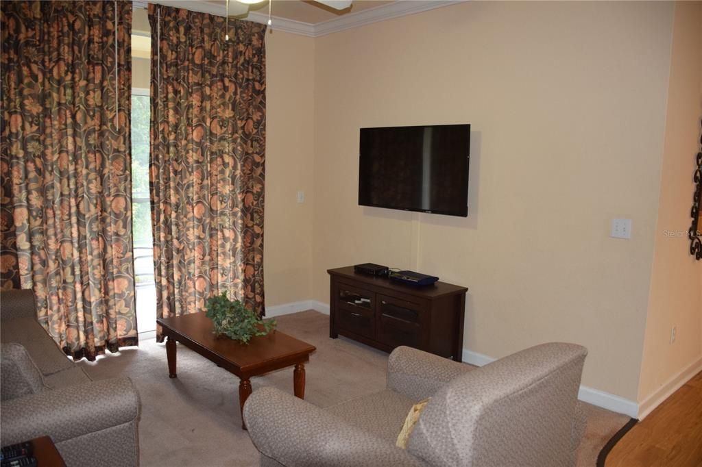 For Rent: $1,500 (3 beds, 2 baths, 1210 Square Feet)