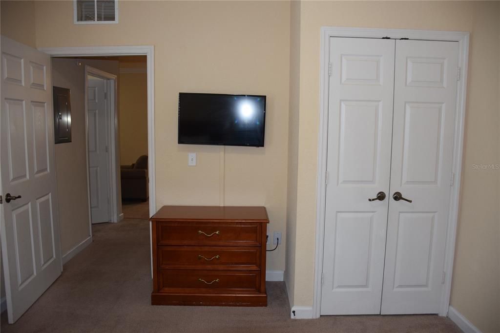 For Rent: $1,500 (3 beds, 2 baths, 1210 Square Feet)