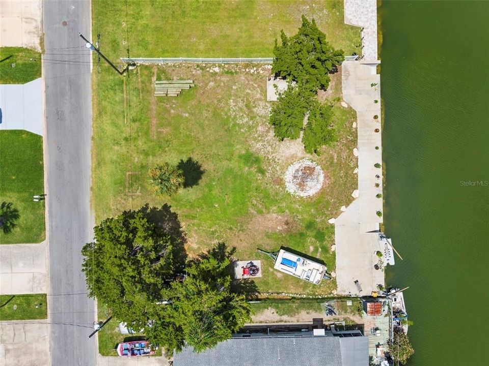 En Venta: $215,000 (0.23 acres)