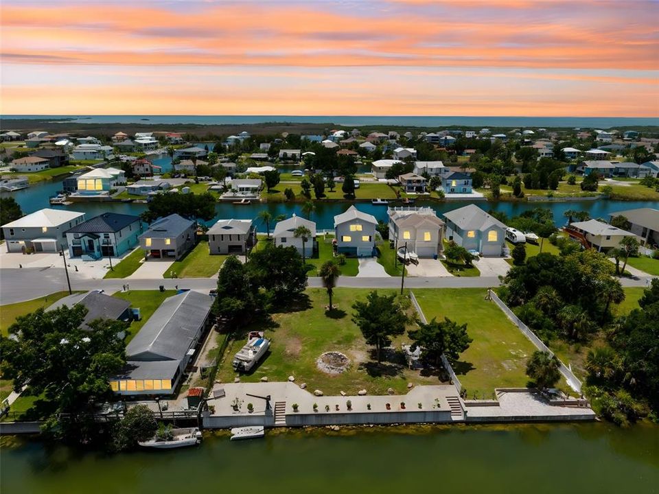 En Venta: $215,000 (0.23 acres)