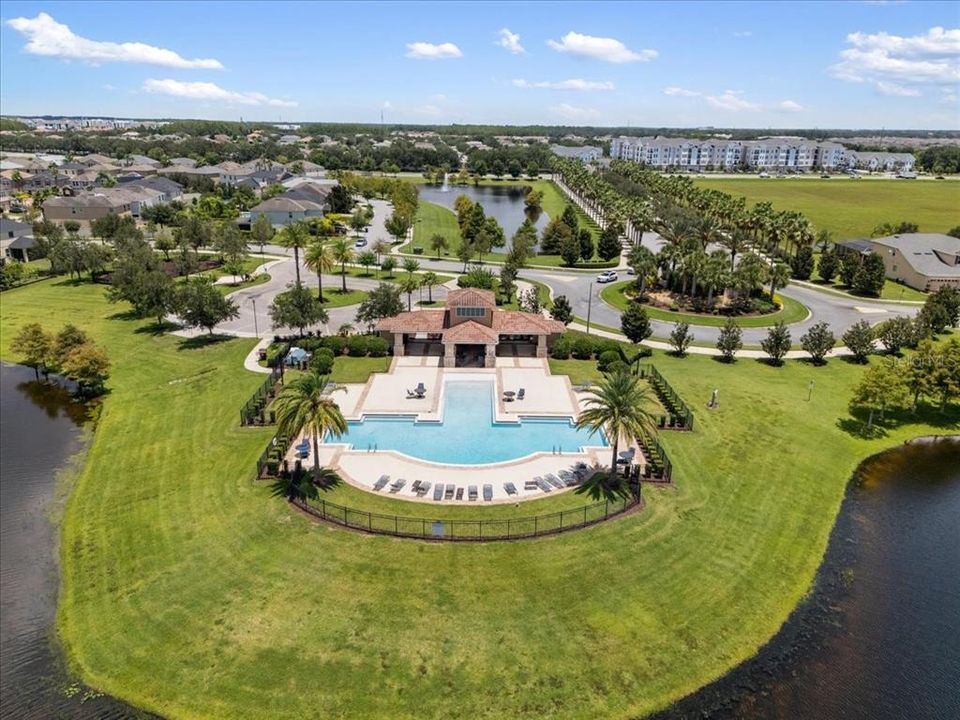 合同活跃: $795,000 (5 贝兹, 4 浴室, 3497 平方英尺)