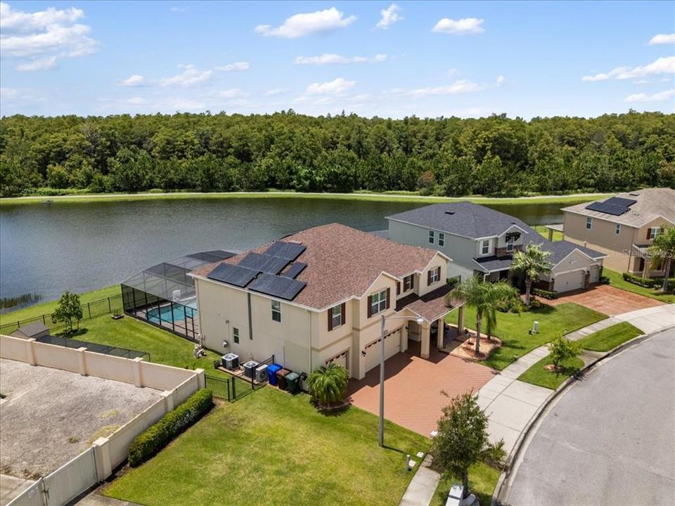 合同活跃: $795,000 (5 贝兹, 4 浴室, 3497 平方英尺)